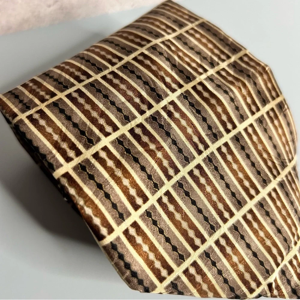 Bergamo New York Brown Patterned 58” Silk Tie